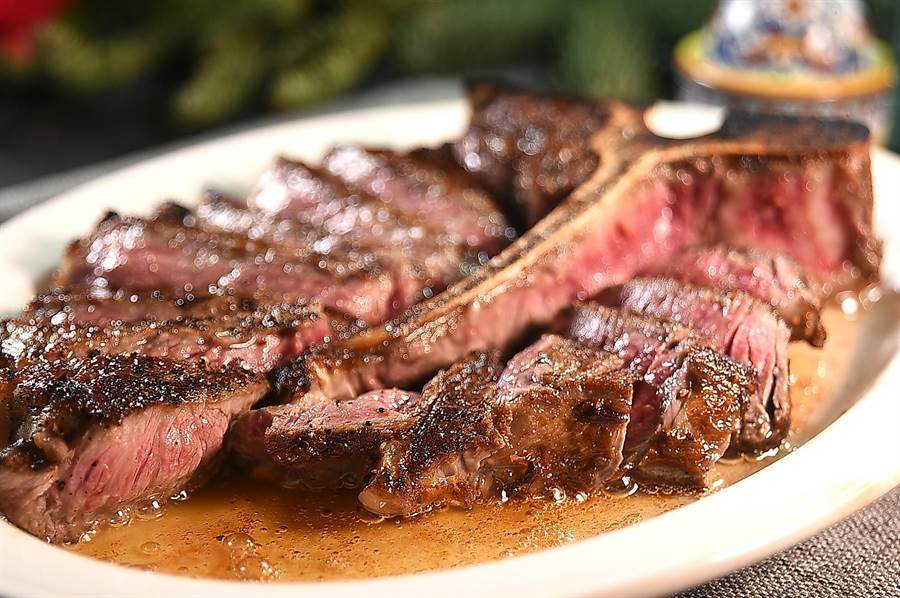 [媒體報導]濕式熟成加「油浴」西華TOSCANA新招烤牛排柔嫩噴香-(中時電子報)